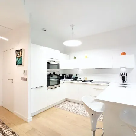 Viva Riviera - Modern Brand New 1 Bedroom Palais Foch Cannes